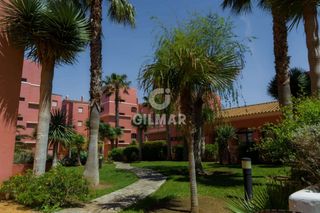 Piso en Atlanterra. Descubre este magnífico piso en la exclusiva urbanización costa