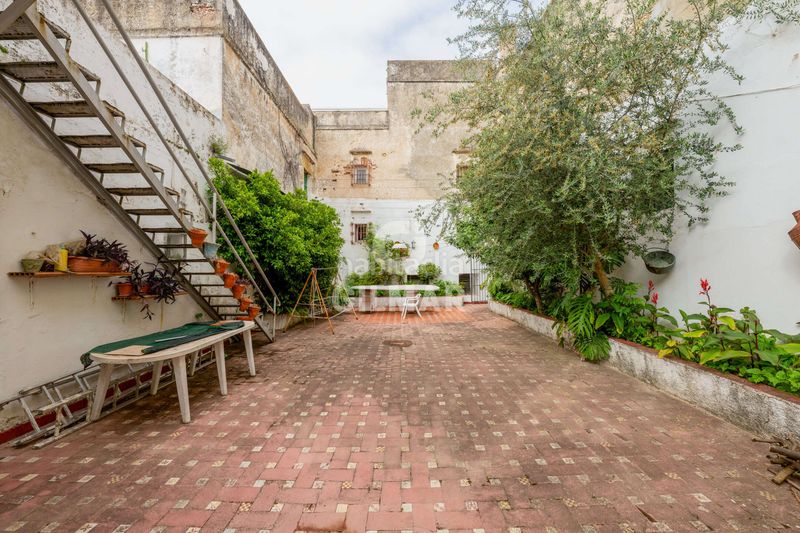 Foto 6e0b9c2e-a78d-4060-b7b7-b3c33ad1f2d4. Casa adossada amb calefacció a Hornos Púnicos San Fernando
