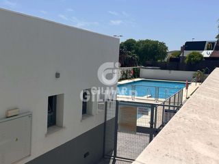 Appartamento in Caballero Bonald-S. José Obrero-Guadalcacín. Este bonito piso, situado en una urbanización cerrada en jerez d