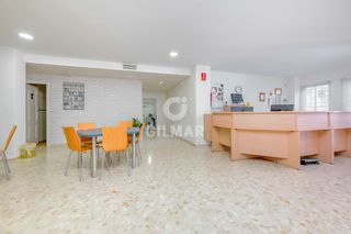 Geschäftsraum in Crevillet. En el corazón del vibrante puerto de santa maría, una de las loc