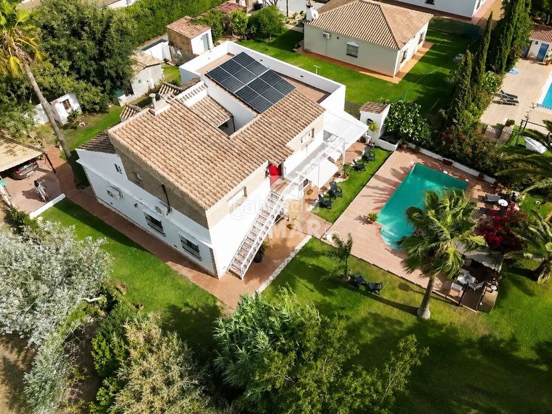 Foto 4e1a8d55-21ec-40fa-8013-ebb6d7badfd5. Xalet amb calefacció piscina a Los Franceses - La Vega Chiclana de la Frontera