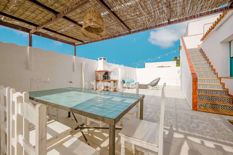 Foto 3f50f646-c6f1-4b0b-ab83-bed96bcb311e. Chalet con riscaldamento piscina in Zahora Barbate