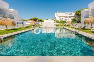 Pis a La Barrosa. Descubre este magnífico apartamento ubicado en una de las zonas