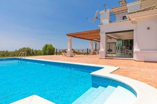 Xalet a Arcos de la Frontera. Gilmar cádiz 956928989. villa ubicada en arcos gardens