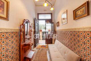 Chalet à El Cano - Los Bermejales. Este chalet independiente de 209 m2 en parcela de 220 m2 está re