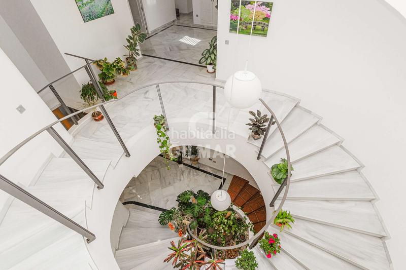 Foto 4bb4e7e2-ae1d-4836-bb77-c30a2da4453b. Chalet avec chauffage parking piscine dans La Motilla - Fuente del Rey Dos Hermanas