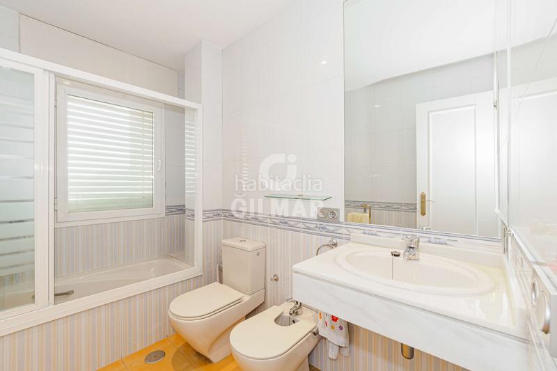 Foto cd865744-444a-428e-9104-11530bc45363. Chalet avec chauffage parking piscine dans La Motilla - Fuente del Rey Dos Hermanas