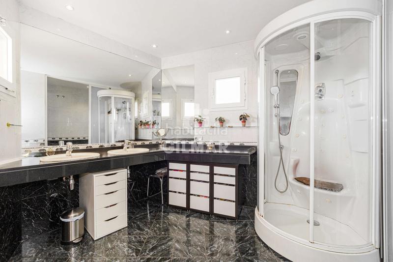 Foto e36d6b1a-29bb-4c00-8110-d3a03d8728b4. Chalet avec chauffage parking piscine dans La Motilla - Fuente del Rey Dos Hermanas