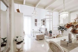 Appartement à San Gil. Magnífico piso exterior en el centro histórico de sevillate pres
