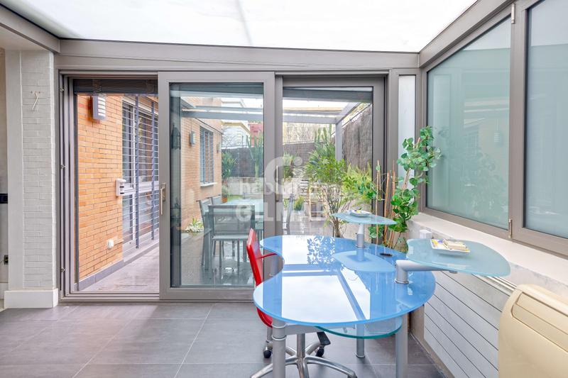 Foto fcc2e1af-caae-45f7-80d0-12764c308fc9. Etagenwohnung mit heizung parking pool in El Porvenir Sevilla