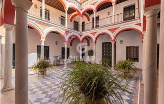 Apartamento en Alfalfa - Santa Cruz. Se presenta este dplex en el barrio de santa cruzalfalfa, una e