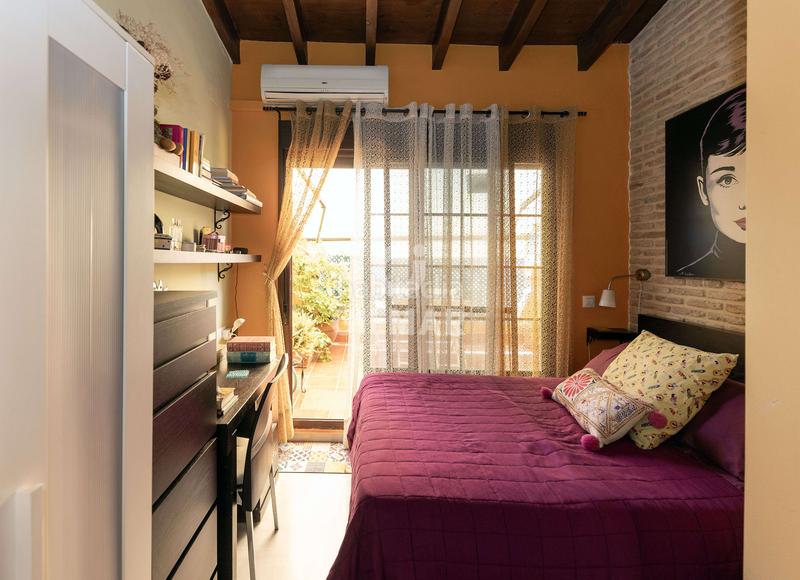 Foto 71366bca-624b-43ab-ad73-ab277aeac12f. Appartamento con riscaldamento in Triana Casco Antiguo Sevilla