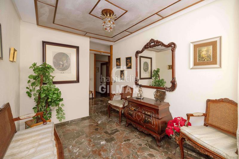 Foto 1de78c51-a1b4-406b-95c5-9b1866b5fa8b. Piso esta magnífica vivienda se encuentra en la prestigiosa zona de ronda de capuchinos, junto al centro . situada en la segu en Sevilla
