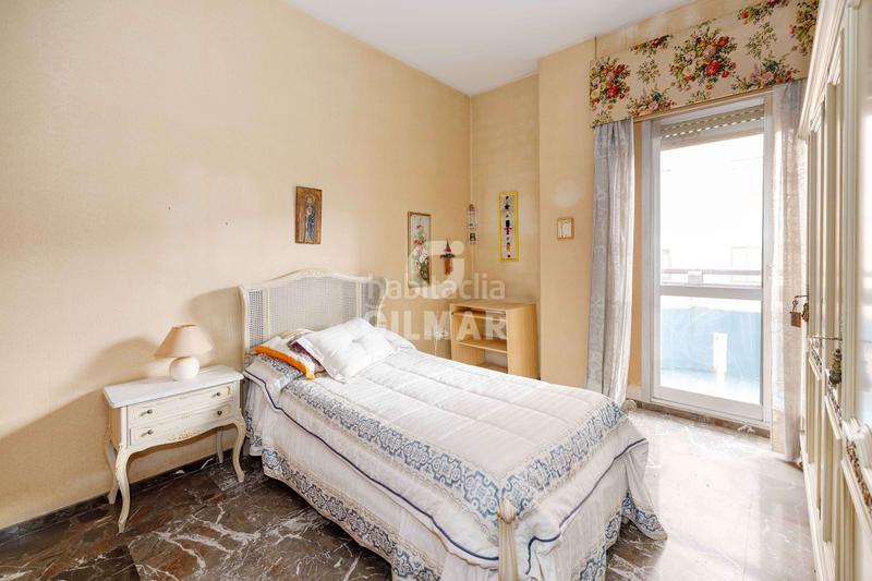 Foto 8d7d9ddc-6617-41f0-9673-b55d77df0c7b. Piso esta magnífica vivienda se encuentra en la prestigiosa zona de ronda de capuchinos, junto al centro . situada en la segu en Sevilla