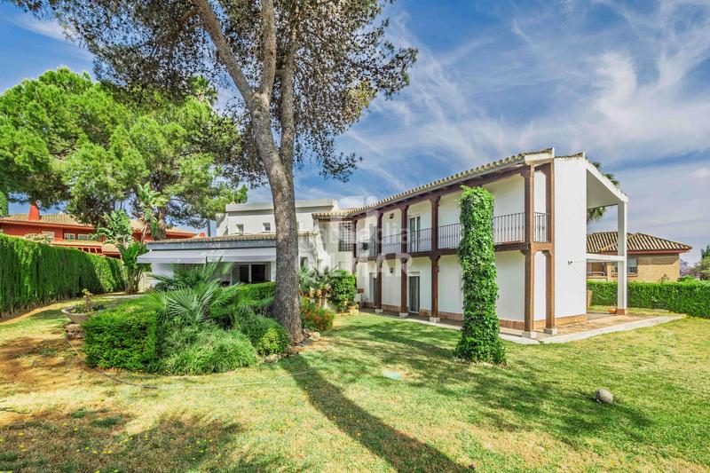 Foto 5f9cabdf-1dae-4d4d-abfe-f97844e8b5b3. Chalet este exclusivo chalet independiente se encuentra en la prestigiosa urbanización las canteras, una de las zonas más distinguidas de en Camas
