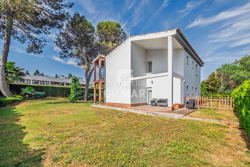 Foto c754f434-d4aa-44e7-9c5d-a48d09473983. Chalet este exclusivo chalet independiente se encuentra en la prestigiosa urbanización las canteras, una de las zonas más distinguidas de en Camas