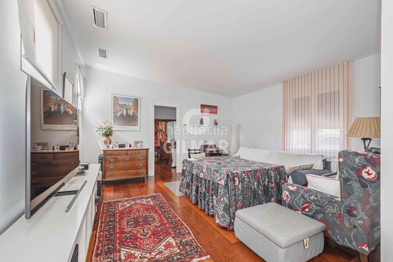 Foto d71714aa-0d38-4d82-bc60-63ee890789ae. Chalet este exclusivo chalet independiente se encuentra en la prestigiosa urbanización las canteras, una de las zonas más distinguidas de en Camas
