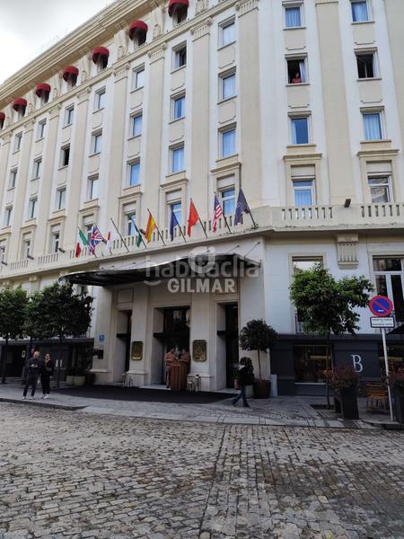 Foto 9b4089f8-c3c0-49a4-bbfb-d8c99ebcfa90. Miete büro in Arenal - Museo Sevilla