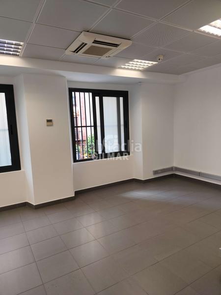 Foto e4283c69-b59b-4dab-a871-c40efc0da2b9. Miete büro in Arenal - Museo Sevilla