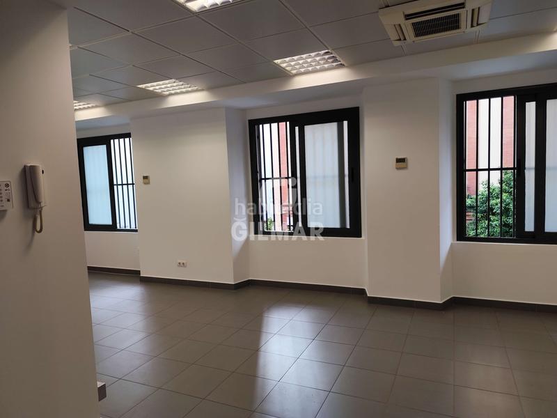 Foto e5c33251-6ad0-4080-bd2a-0042e2bd65e0. Miete büro in Arenal - Museo Sevilla