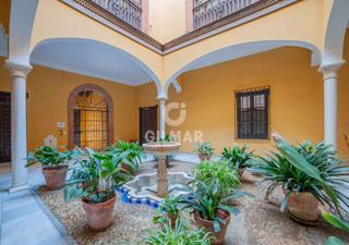 Location Appartement à Alfalfa - Santa Cruz. Se presenta este estupendo piso en el centro de sevilla, en el b