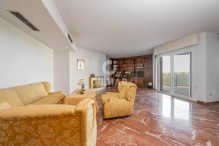 Appartement  N/a. Presentamos esta majestuosa vivienda situada en la emblemática a