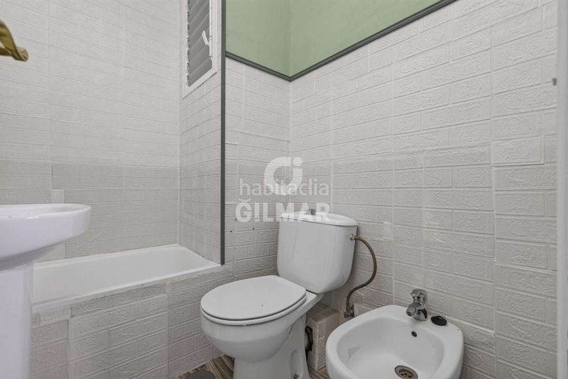 Foto b9ca4e51-9366-430a-a039-b2530ed96cc6. Pis a Los Remedios Sevilla