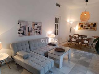 Alquiler Piso en San Bartolomé. Se presenta este exclusivo piso amueblado ubicado en el corazón