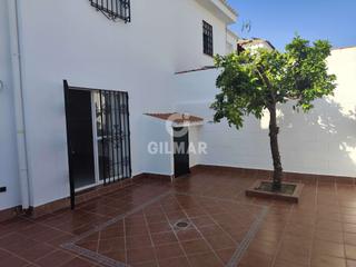 Location Maison jumelée à Gines. Les presentamos este estupendo chalet pareado en ginés de 140 m