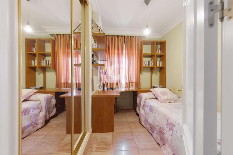 Foto 35492577-cd67-425a-8742-4e627bfac021. Chalet con riscaldamento parcheggio piscina in Oromana Alcalá de Guadaira