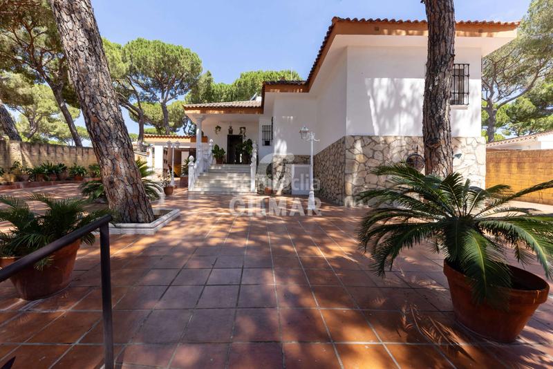 Foto 9c064154-d22f-4472-b1b2-345ec7c6847b. Chalet con riscaldamento parcheggio piscina in Oromana Alcalá de Guadaira