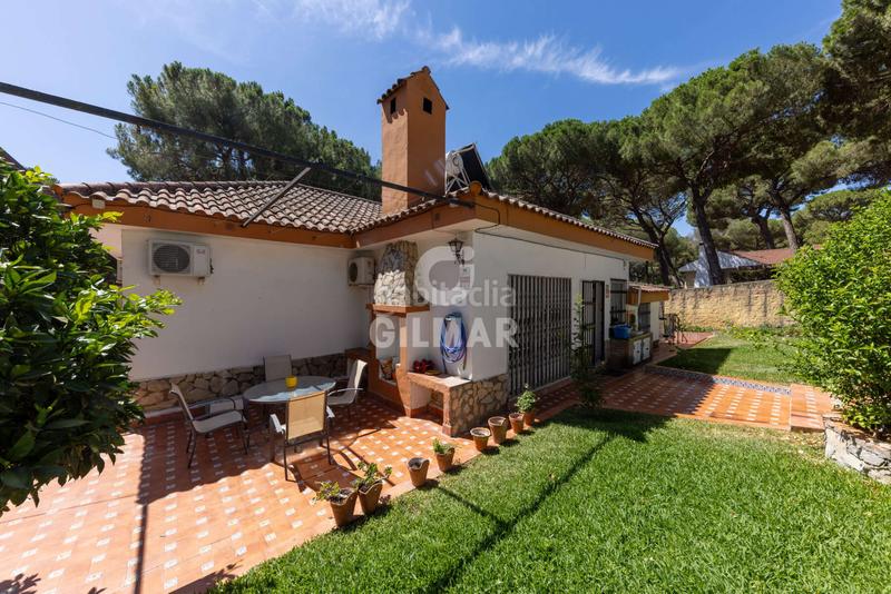 Foto d2f888ac-77ba-495f-a5c6-15f08d6744dd. Chalet con riscaldamento parcheggio piscina in Oromana Alcalá de Guadaira