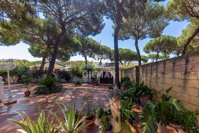 Foto d4ff37f0-4a1a-46cb-b989-cc46a4fdbac3. Chalet con riscaldamento parcheggio piscina in Oromana Alcalá de Guadaira