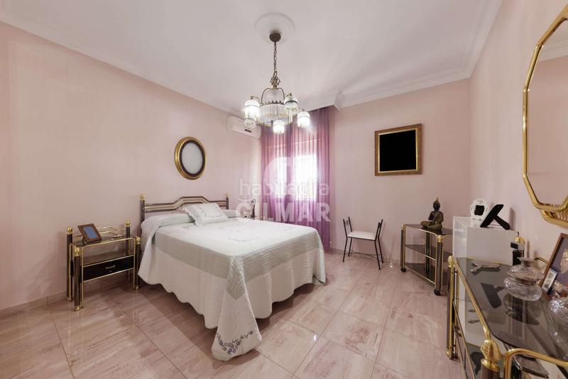 Foto e31b6e4e-df75-455f-869b-edfd83549046. Chalet con riscaldamento parcheggio piscina in Oromana Alcalá de Guadaira