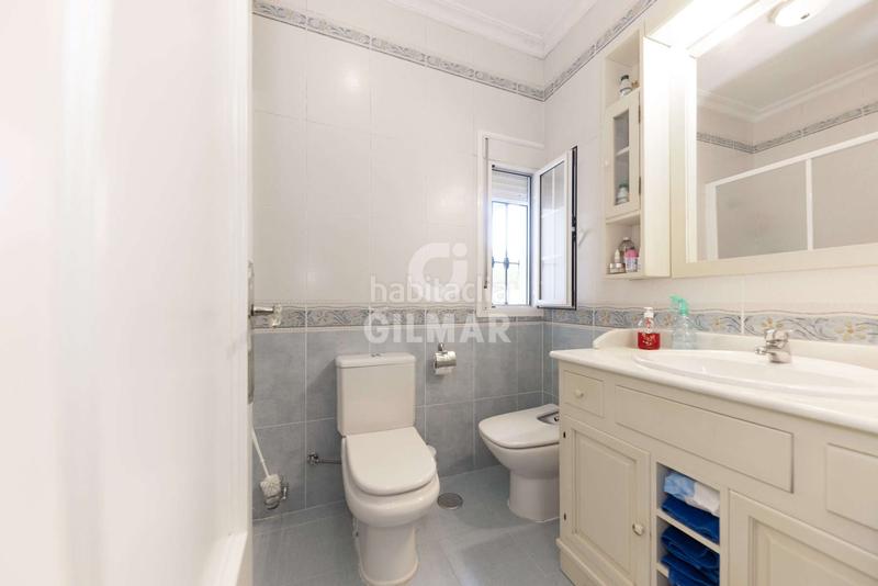 Foto 0be105b3-7792-4162-963e-c6bd7171a246. Xalet amb calefacció aparcament piscina a Oromana Alcalá de Guadaira