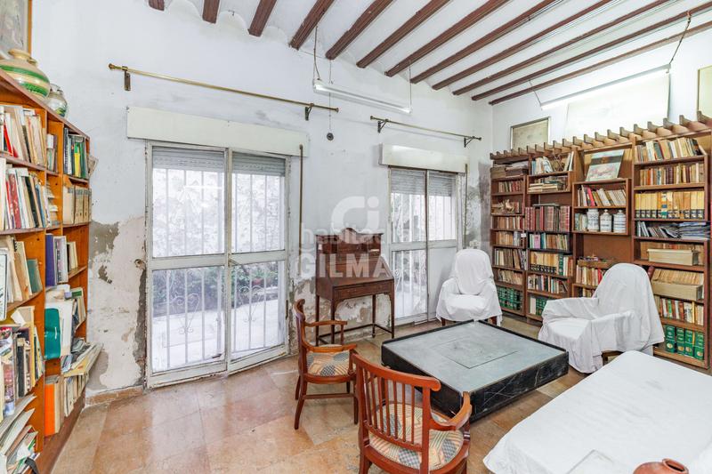 Foto a06bf22a-bf42-45ad-8930-425f9c1d0d35. Reihenhaus in San Lorenzo Sevilla