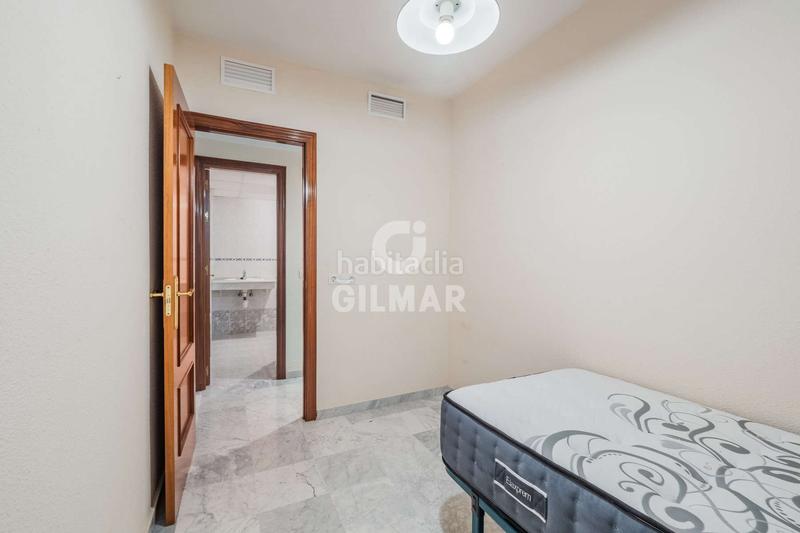 Foto a03a8849-34e8-480c-b7aa-f9cac33af48c. Piso esta vivienda singular, ubicada a escasos pasos de la emblemática plaza de la encarnación, cuenta con dos dormitorios y dos baños. en Sevilla