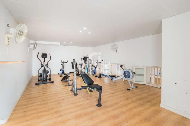 Foto d344e46b-5edc-466f-8123-96286c75a6c8. Piso esta vivienda singular, ubicada a escasos pasos de la emblemática plaza de la encarnación, cuenta con dos dormitorios y dos baños. en Sevilla