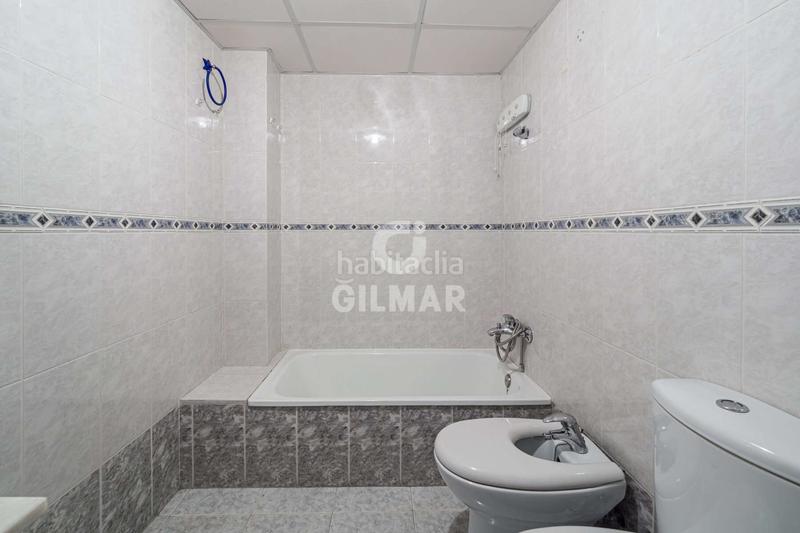 Foto f0938f1b-fc74-4fc7-b478-eb96e6b53fe9. Piso esta vivienda singular, ubicada a escasos pasos de la emblemática plaza de la encarnación, cuenta con dos dormitorios y dos baños. en Sevilla