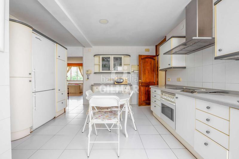 Foto d3fd71b3-2eeb-42d6-94ac-2127baf5bdbc. Appartement avec chauffage parking dans San Bartolomé Sevilla