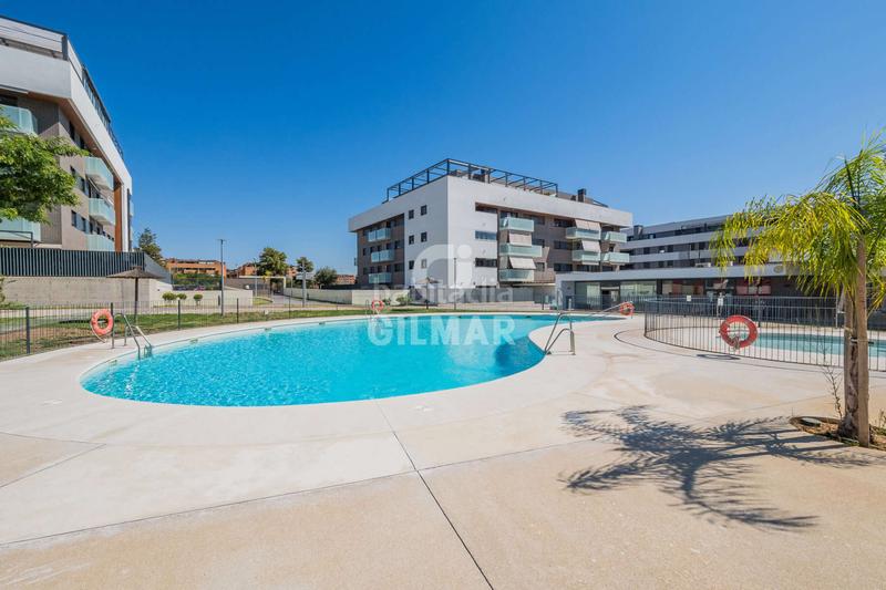 Foto 3c56b7a9-f75e-43af-87f1-562e974f4341. Àtic amb calefacció aparcament piscina a Nuevo Bulevar Mairena del Aljarafe