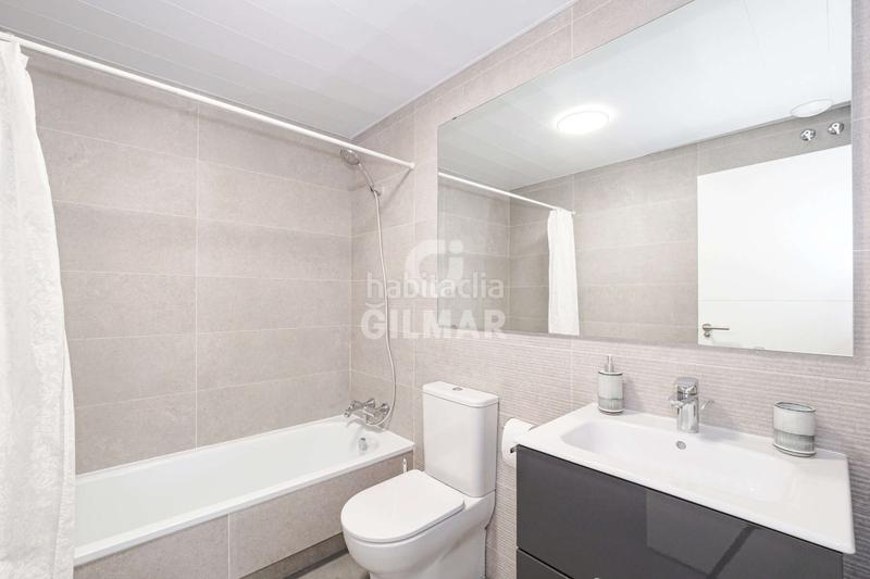 Foto f269b8b2-0a7d-4e4f-a205-41dbd3b11c18. Àtic amb calefacció aparcament piscina a Nuevo Bulevar Mairena del Aljarafe
