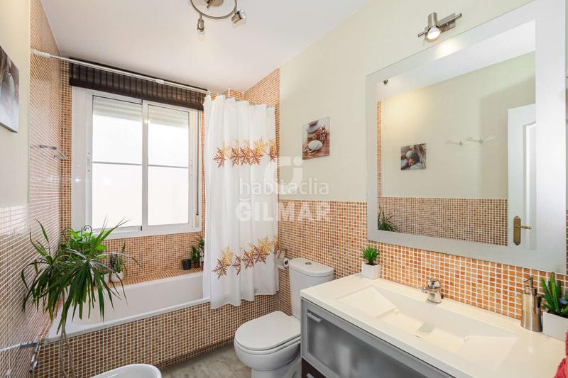 Foto 6fd954b5-77ad-462f-8b06-fe91461d5db4. Dachwohnung mit heizung in Doctor Barraquer - G. Renfe - Policlínico Sevilla