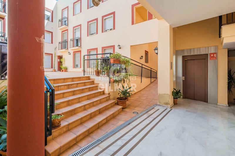 Foto d21a7024-3ebb-4f0e-802c-c59f9840d744. Dachwohnung mit heizung in Doctor Barraquer - G. Renfe - Policlínico Sevilla