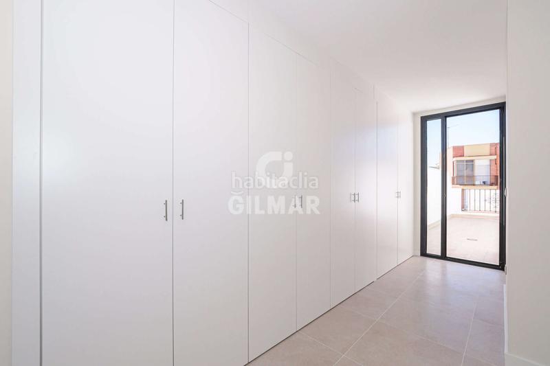 Foto 0f9f7faf-29d9-4152-b65c-882886d924db. Dachwohnung mit heizung parking pool in Triana Este Sevilla