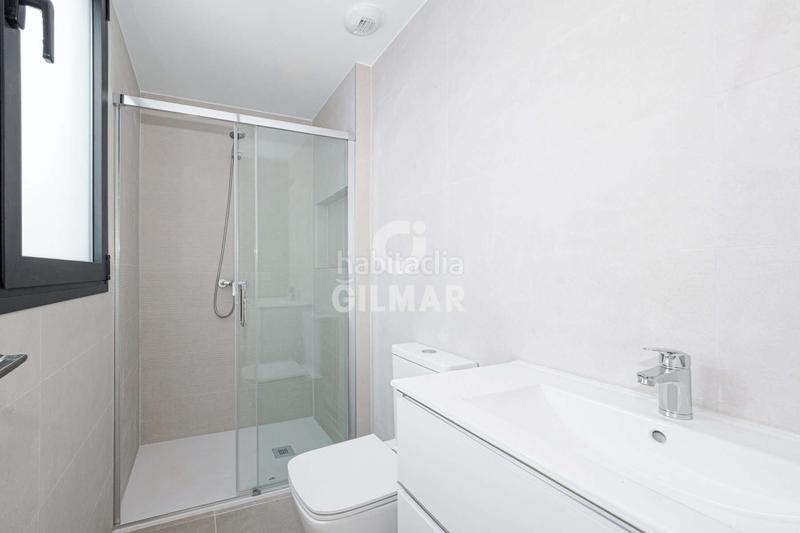 Foto 64746817-7aab-4b26-a268-63778323762d. Dachwohnung mit heizung parking pool in Triana Este Sevilla