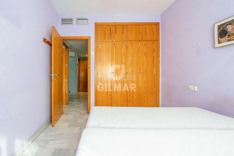 Foto 01c78f35-3e19-4809-9fcb-47d843e1a0b2. Dúplex descubre este dúplex ubicado en la codiciada zona de buhaira, . con una superficie construida de 94 m, esta vivienda com en Sevilla