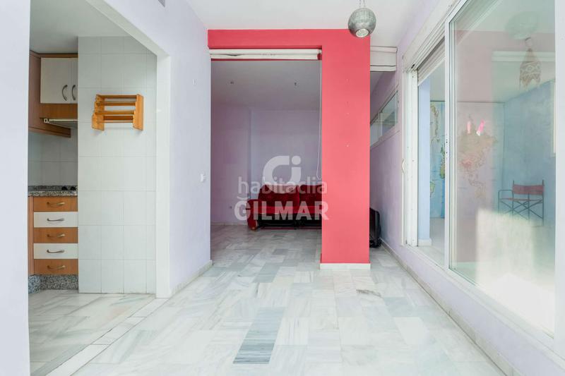 Foto 3db3bab7-c10d-443c-85d6-5ff9fd0057e7. Dúplex descubre este dúplex ubicado en la codiciada zona de buhaira, . con una superficie construida de 94 m, esta vivienda com en Sevilla