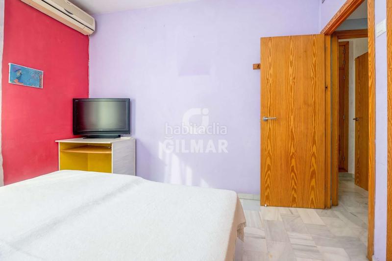 Foto d7d1b28b-009c-47e1-a036-923d440c99aa. Dúplex descubre este dúplex ubicado en la codiciada zona de buhaira, . con una superficie construida de 94 m, esta vivienda com en Sevilla