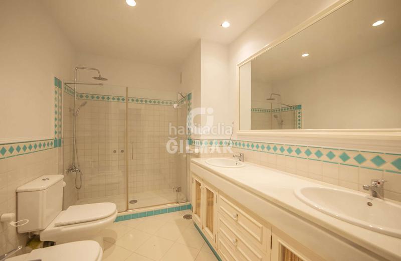 Foto a3afcf6e-9d5a-4786-88f4-8fcdf21997c2. Rent flat with heating in Parque María Luisa -Giralda Sur Sevilla